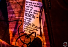 200214_Neon-Bone-Gleis-22-_12_