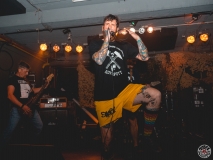 Short -  Live im Triptychon