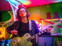 5233_20231104_SurfZombies_008