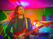 9903_20231104_SurfZombies_024