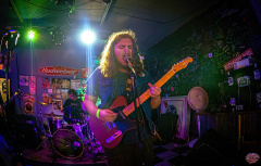 © Jubelschuppen / Booze Beats Borderhopping