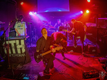 7827_20240411_HowToHuman_048