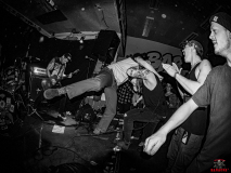 1112_20230430_LickSpit_025