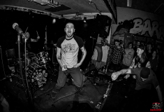 1793_20230430_LickSpit_019