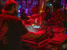 8847_20240406_Monotones_051