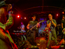 0213_20230122_Travoltas_018